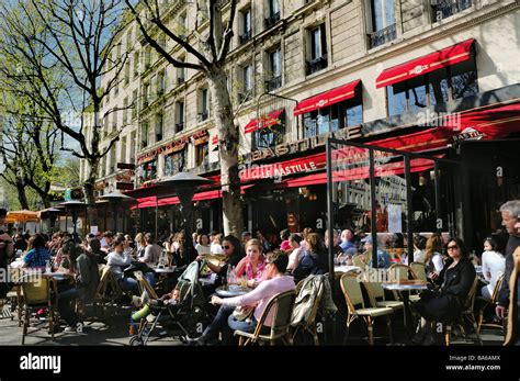 フランスの世界遺産 - なぜパリのカフェは常に混雑しているのか？